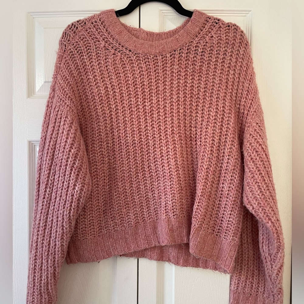 L pink American Eagle oversized knit sweater